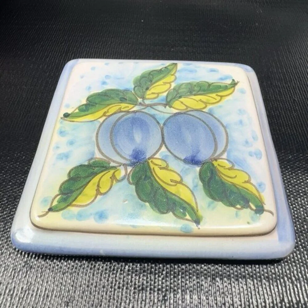 FRATANTONI Vietri Italy Hand Painted Art Pottery Tile Plum Fruit‎ Wall TRIVET